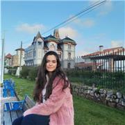 Graduada en Lengua española y sus literaturas ofrece clases particulares